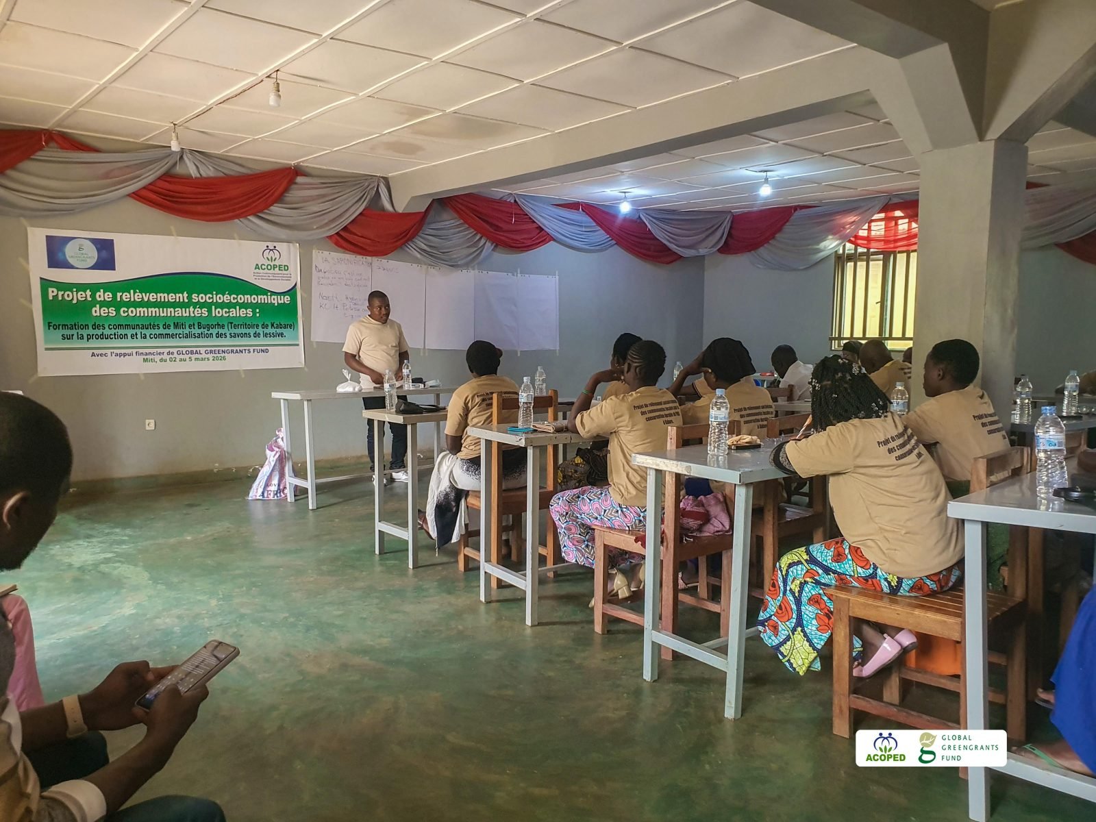 De la formation à l’autonomisation : les communautés riveraines du PNKB se mobilisent autour de la production…